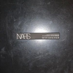 NARS radiant creamy concealer in vanilla
